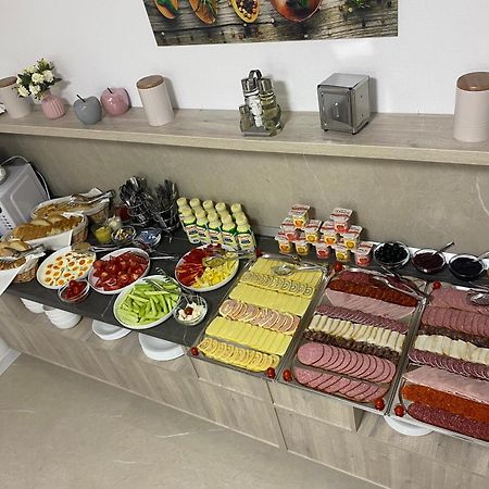 Pensiunea Royal Panzio Parajd Kültér fotó